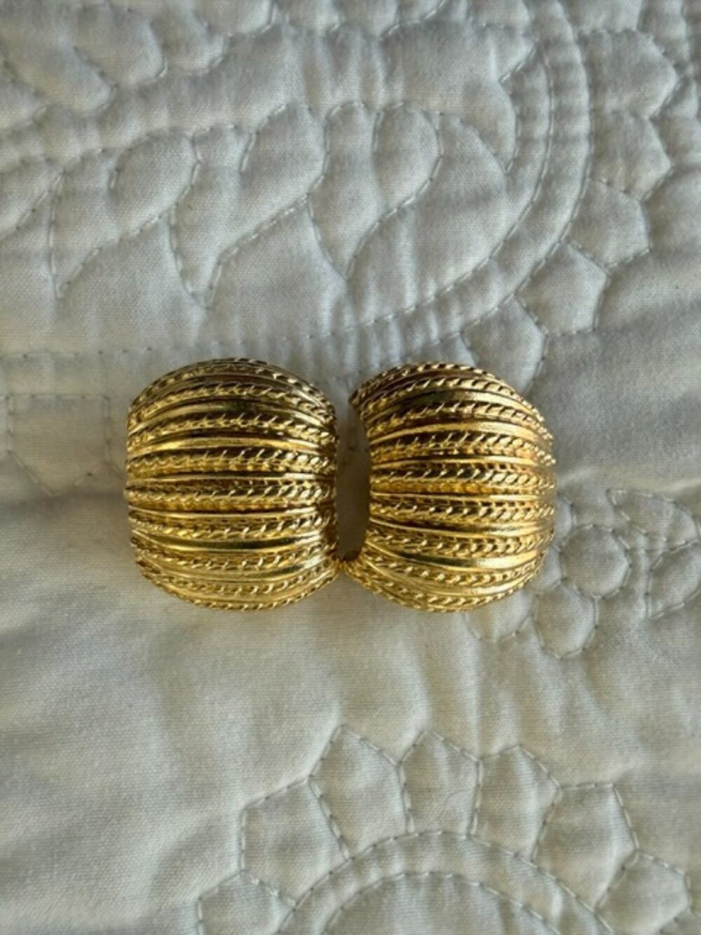 Vintage 1980s 1990s GIVENCHY Gold Tone Etruscan Coastal Vibe Clip-ON earrings
